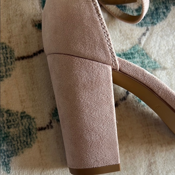 Pink Suede Heels with Ruffled Toe Strap - Picture 12 of 12